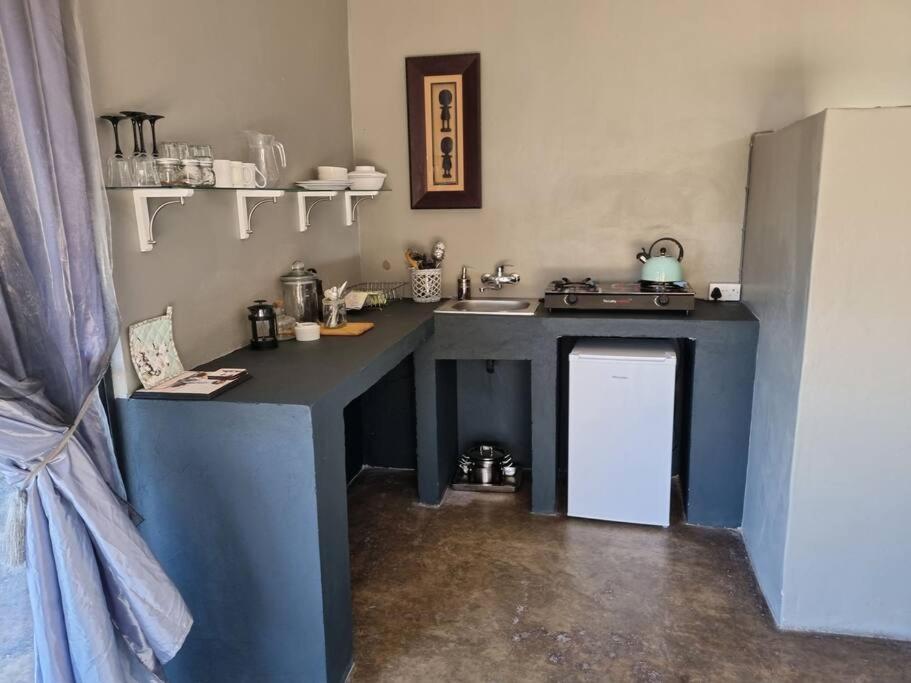 Hackberry House Black Thorn Cottage, Off Grid Khemsbok المظهر الخارجي الصورة
